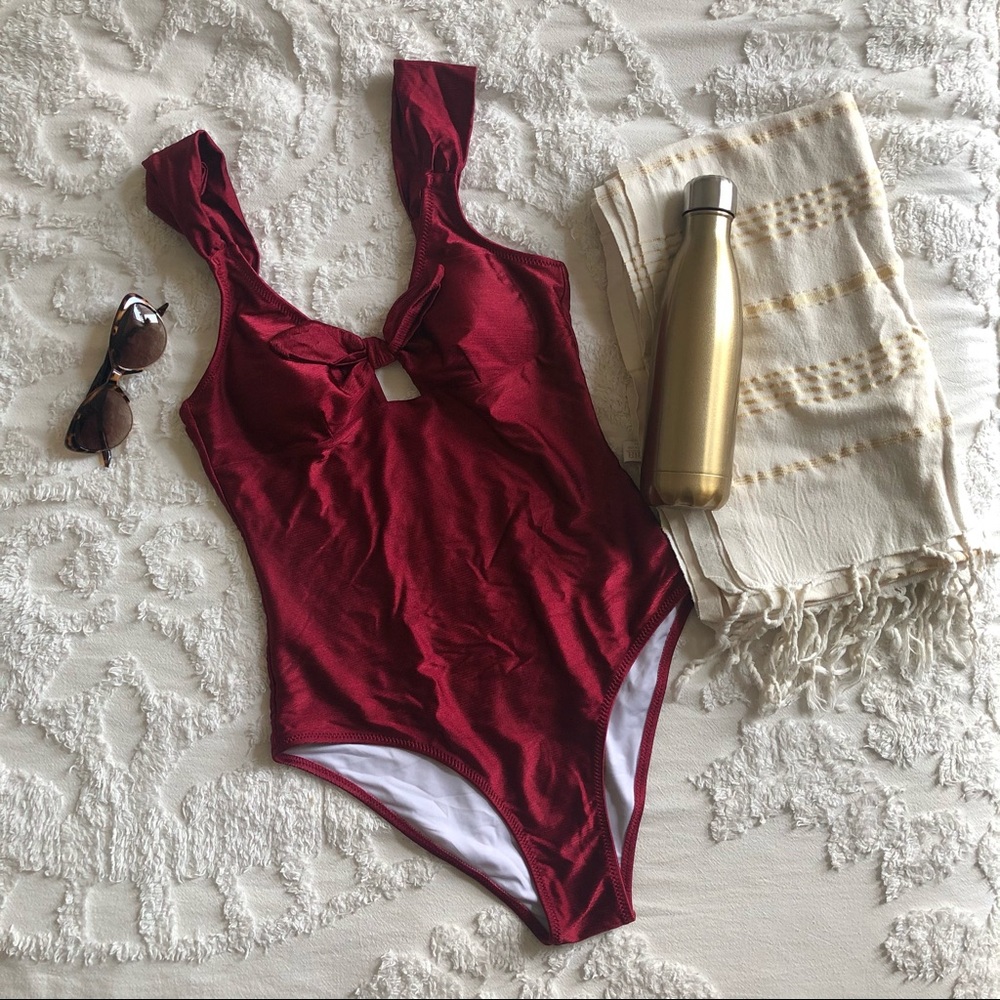 ✨retro ruby cutout swimsuit NWOT